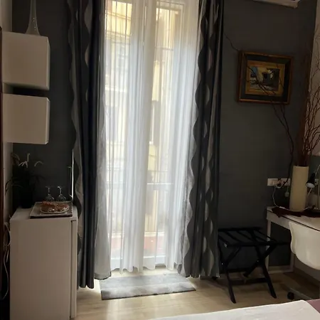 招待所 梵蒂冈科雷亚住宿加早餐旅馆 3*