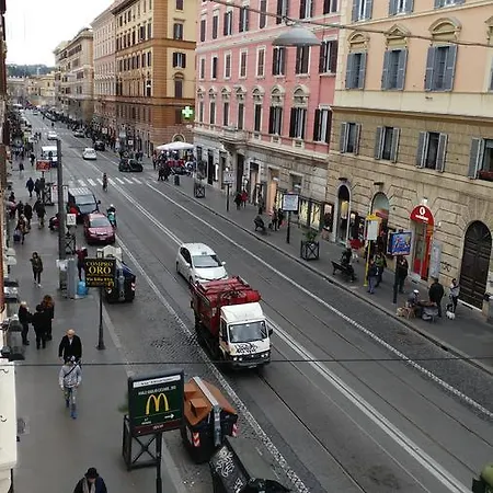 招待所 梵蒂冈科雷亚住宿加早餐旅馆 3*